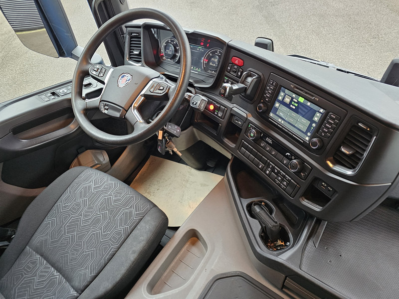 Camião frigorífico Scania P250 4x2 / FRIGO / KUHL / LBW: foto 16