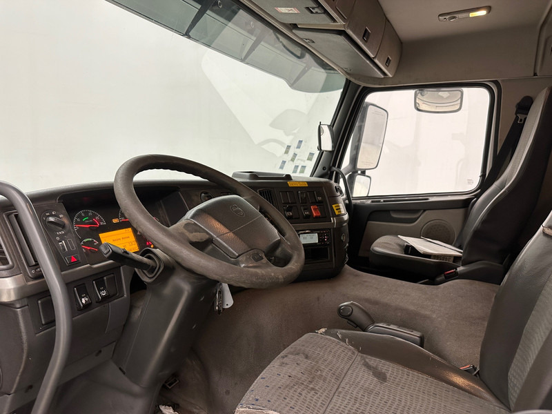 Caminhão tanque Volvo FM9.260: foto 8