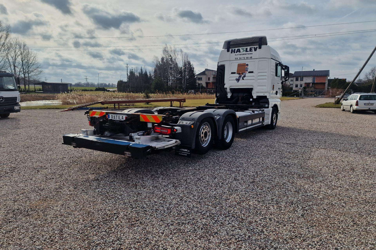 Camião transportador de contêineres/ Caixa móvel MAN TGX 26.460: foto 6