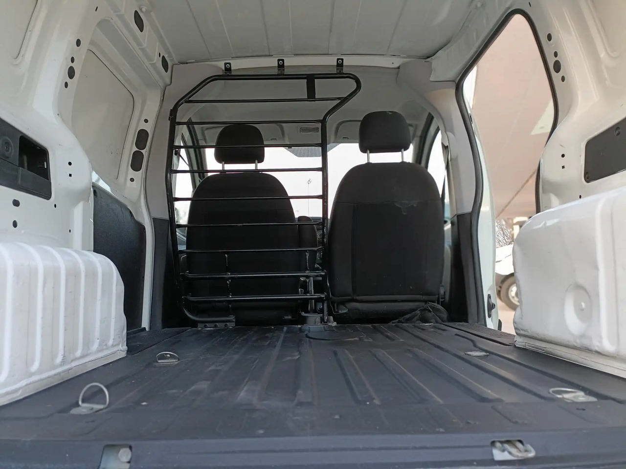 Furgão FIAT FIORINO: foto 7