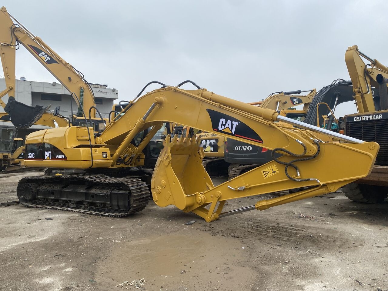 Escavadora de rastos Caterpillar 320C: foto 11