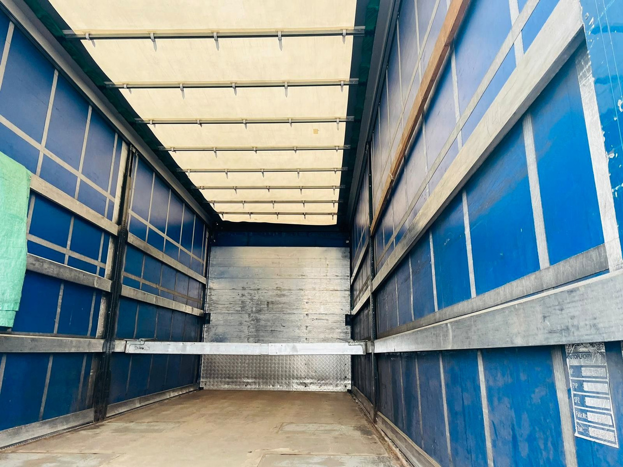 Camião de lona Renault Premium 460 P6X2 EEV: foto 10 Camião de lona Renault Premium 460 P6X2 EEV: foto 10