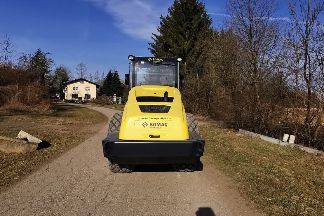 Compactador de asfalto BOMAG BW 219 DH-5: foto 7