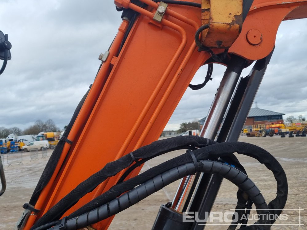 Mini escavadeira 2018 Hitachi ZX33U-5A CLR: foto 25